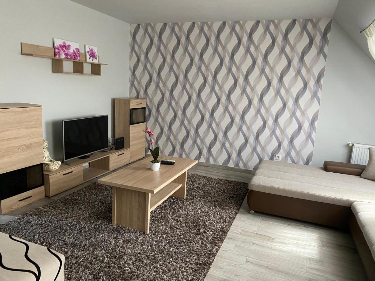 HajdúszoboszlóTamara Apartman公寓 外观 照片