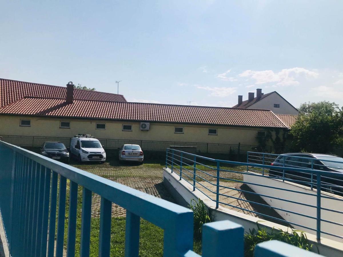 HajdúszoboszlóTamara Apartman公寓 外观 照片